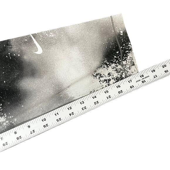 Nike Pro Women's Cropped Mid-Rise Activewear Leggings Gray White Sz S - Picture 8 of 8